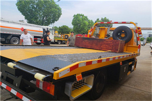 金溪附近拖车电话号码服务